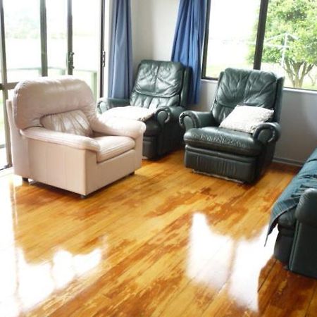 Blue House Villa Awanui Exterior photo